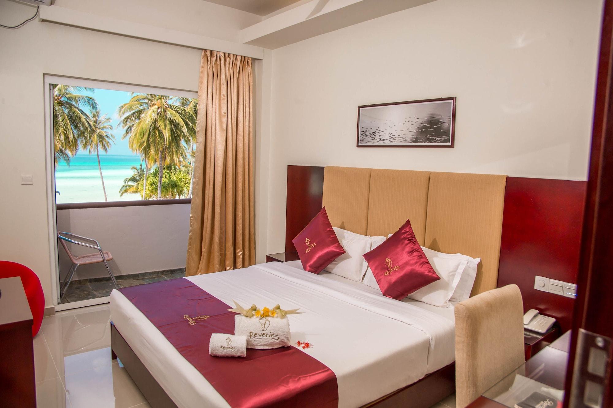 Reveries Maldives Gan  Exterior foto