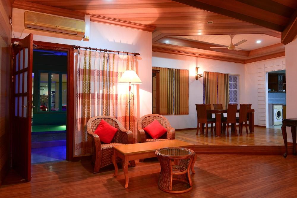 Reveries Maldives Gan  Exterior foto