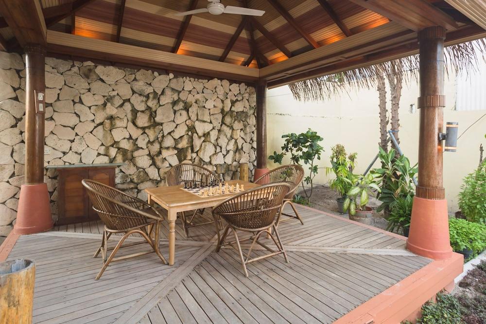 Reveries Maldives Gan  Exterior foto