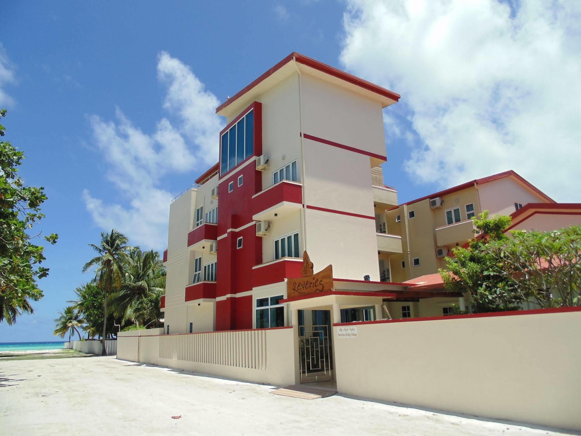 Reveries Maldives Gan  Exterior foto
